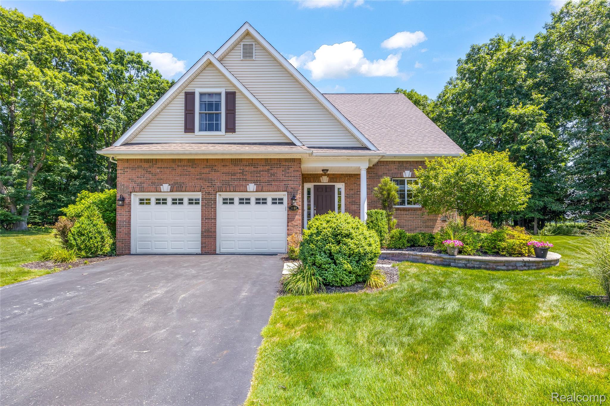 10182 Edgewood Drive