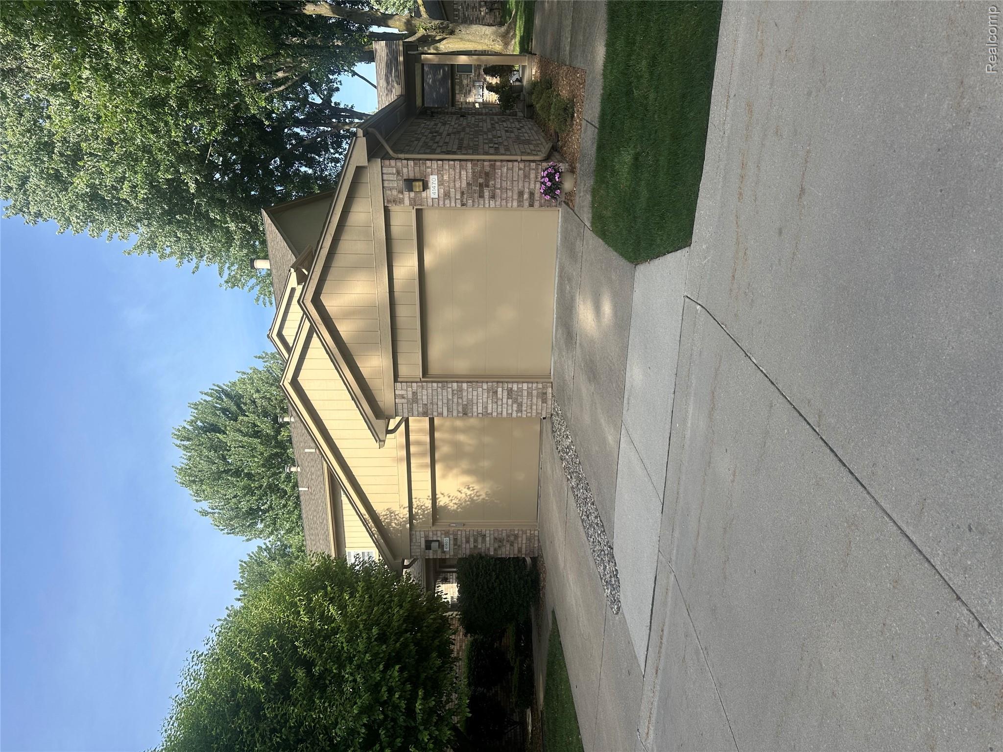 41460 Janet Circle