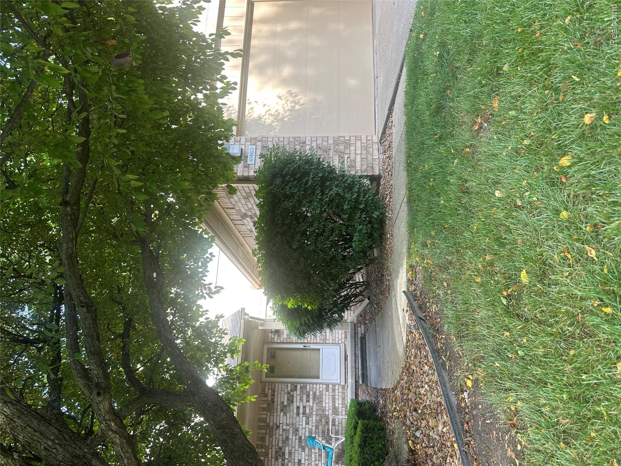 41460 Janet Circle