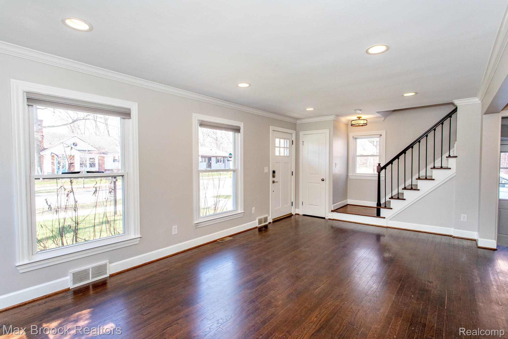 4112 Cornwall Street