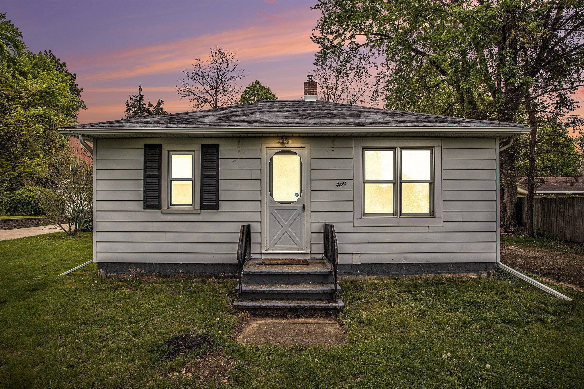Listing image 2