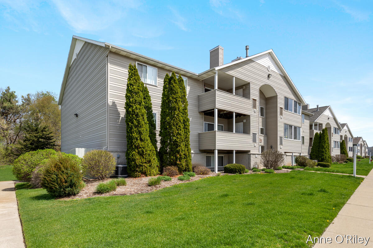 8348 Jasonville Court SE 33