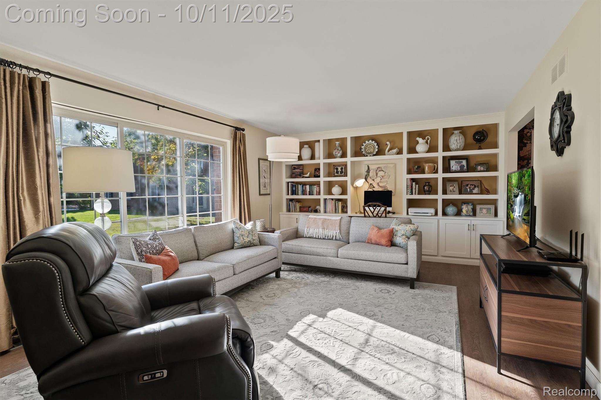 29660 Middlebelt Road 1102