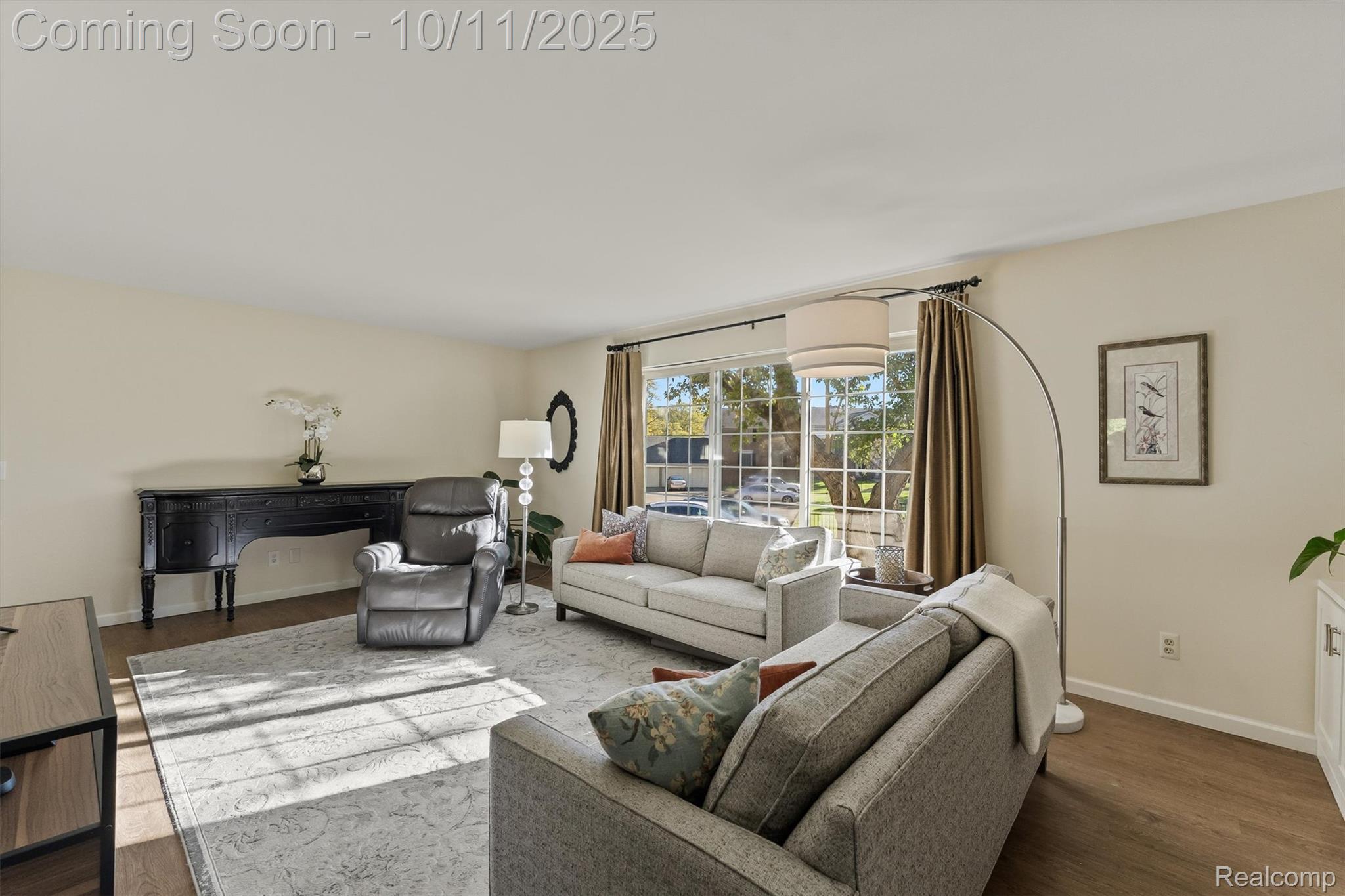 29660 Middlebelt Road 1102