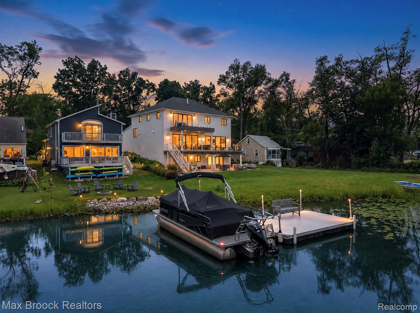 6896 Colony Drive