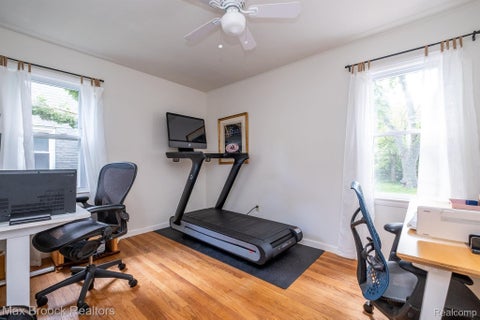 Tiny photo for 2223 W LINCOLN Street W, Birmingham City, MI 48009 (MLS # 20261081946)