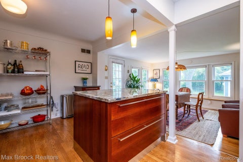 Tiny photo for 2223 W LINCOLN Street W, Birmingham City, MI 48009 (MLS # 20261081946)