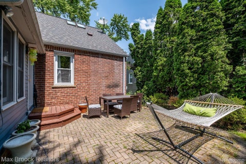 Tiny photo for 2223 W LINCOLN Street W, Birmingham City, MI 48009 (MLS # 20261081946)