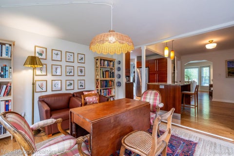 Tiny photo for 2223 W LINCOLN Street W, Birmingham City, MI 48009 (MLS # 20261081946)