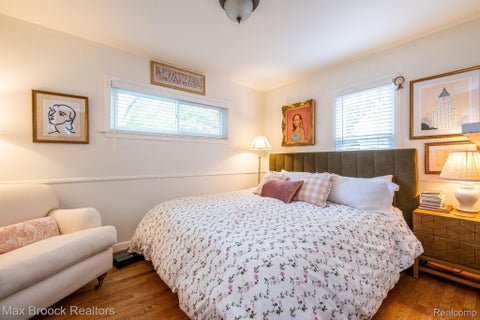Tiny photo for 2223 W LINCOLN Street W, Birmingham City, MI 48009 (MLS # 20261081946)