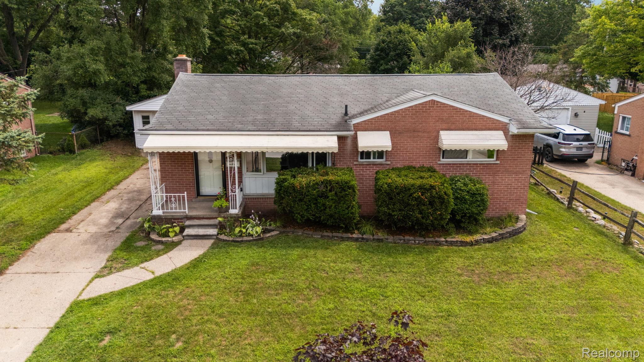 790 Friar Drive