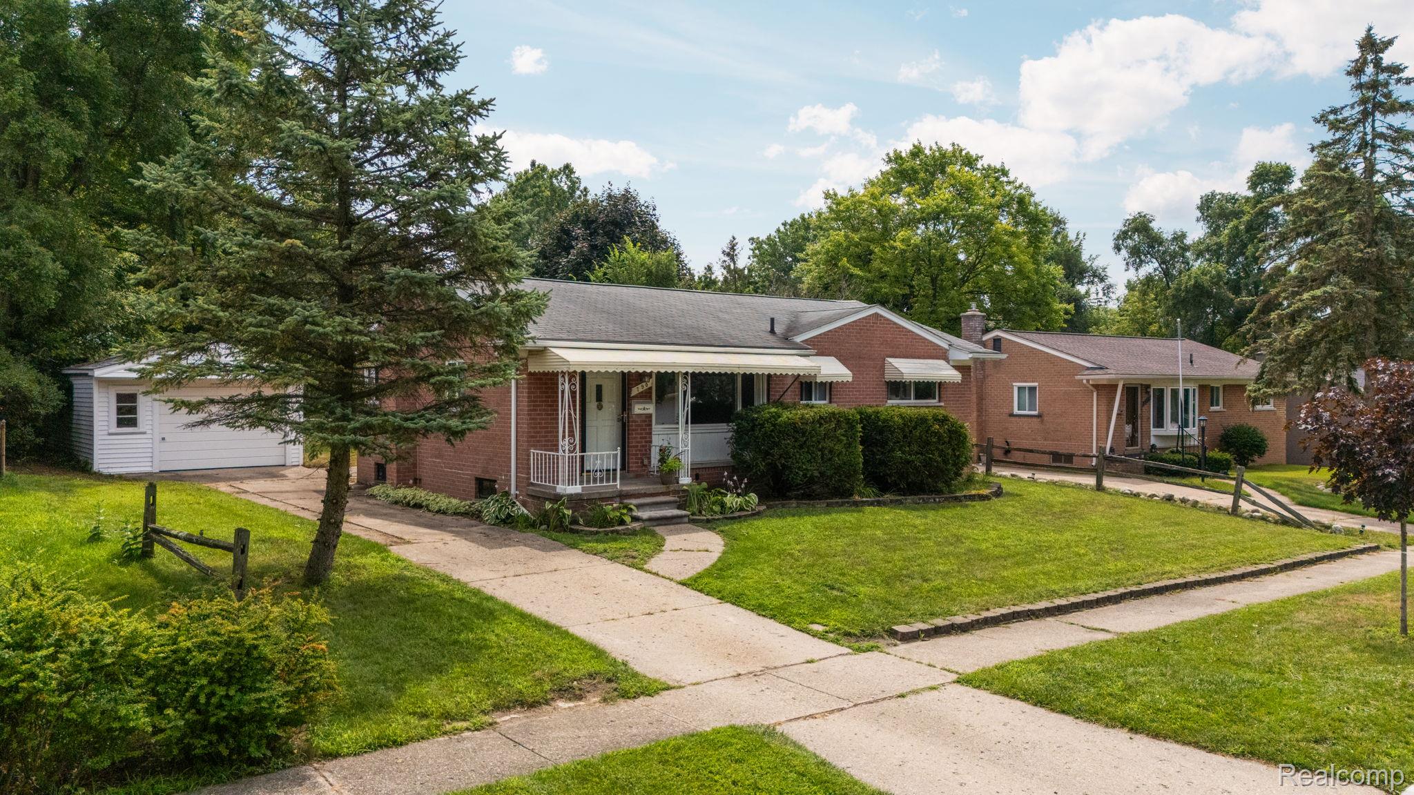 790 Friar Drive