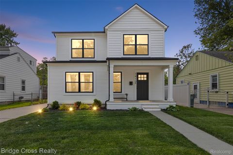 1410 McLean Avenue Royal Oak City MI 48067