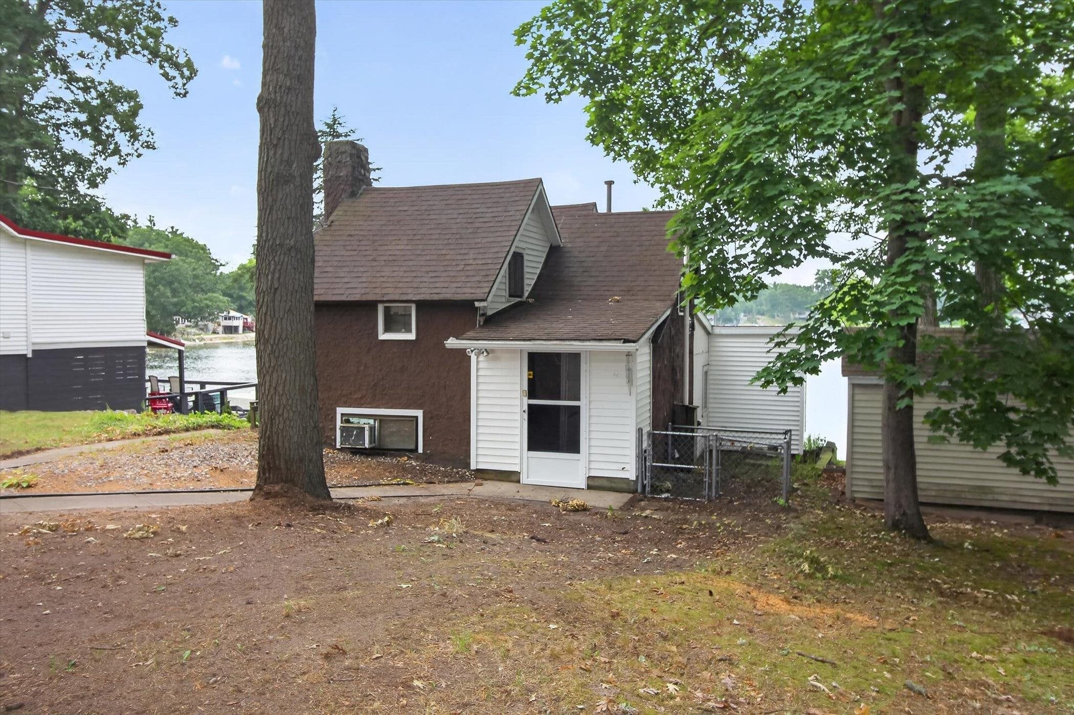 571 N Rock Lake Drive