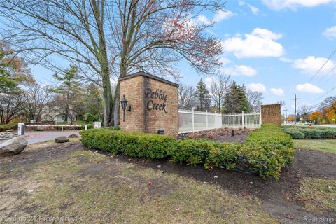 7106 Bridge Way W West Bloomfield Charter Township MI 48322