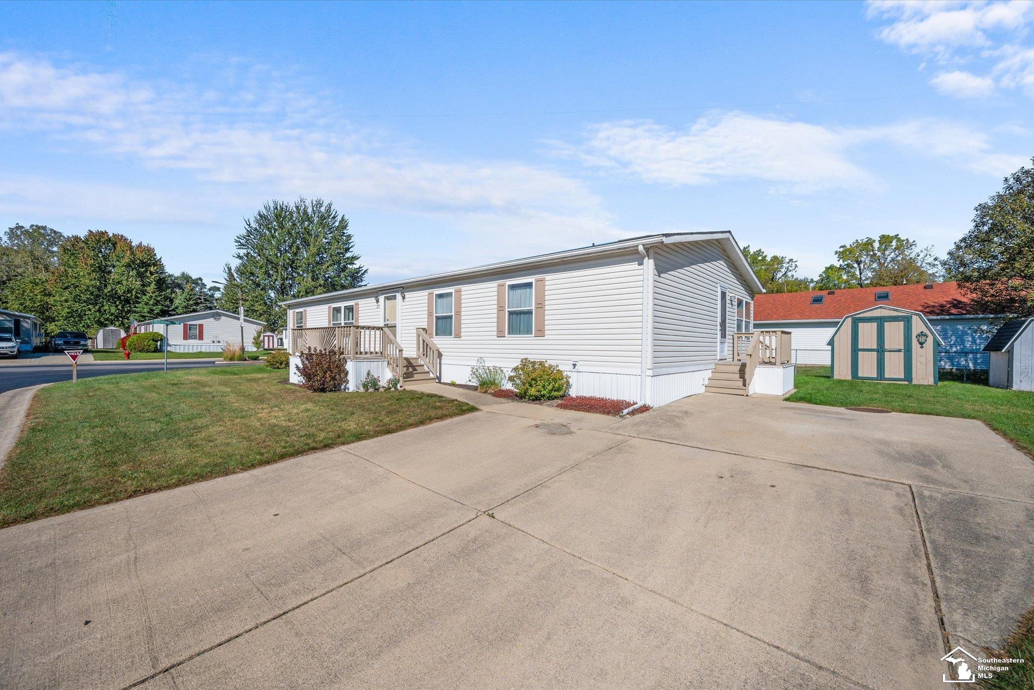 473 fife Drive