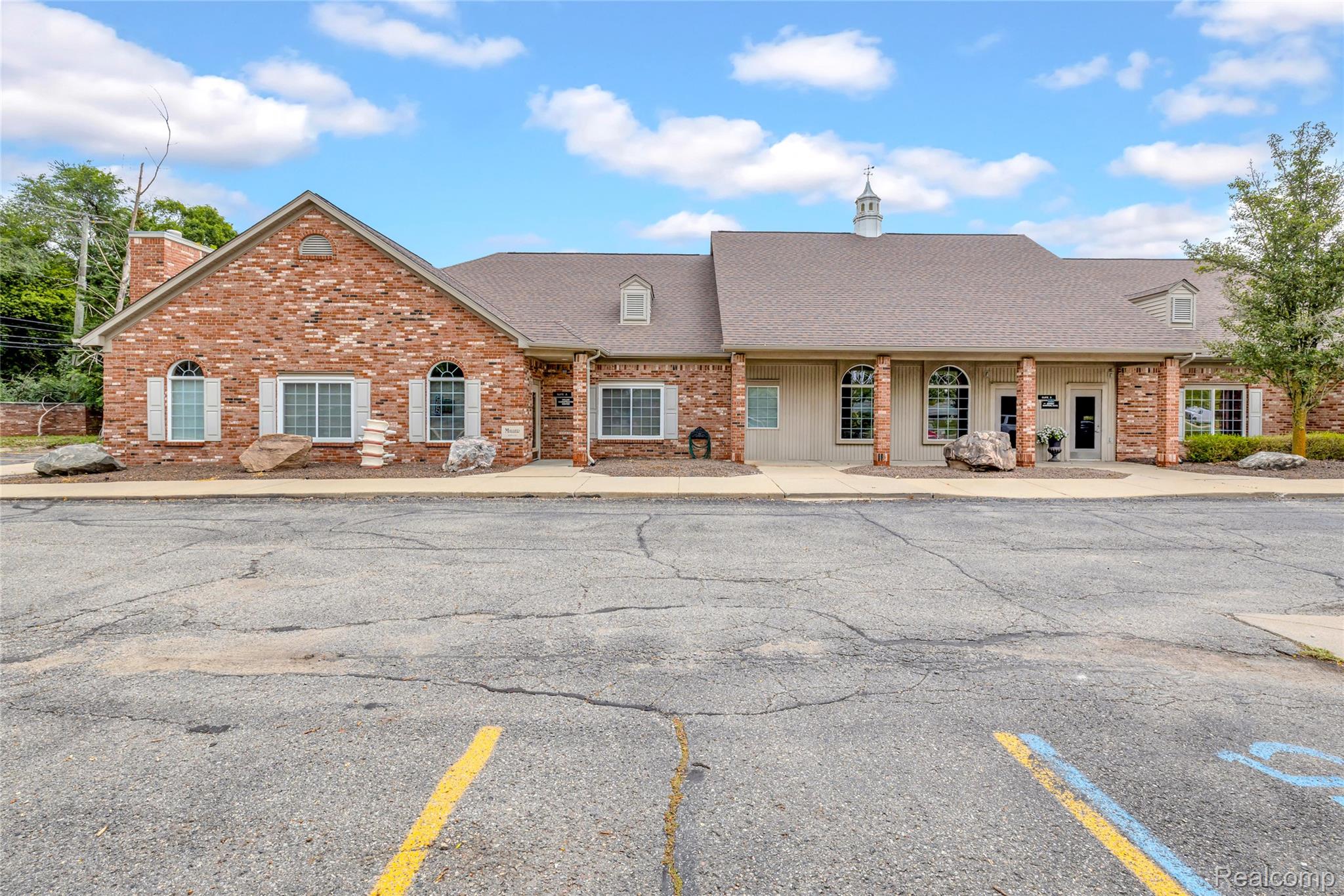 41074 7 Mile Road