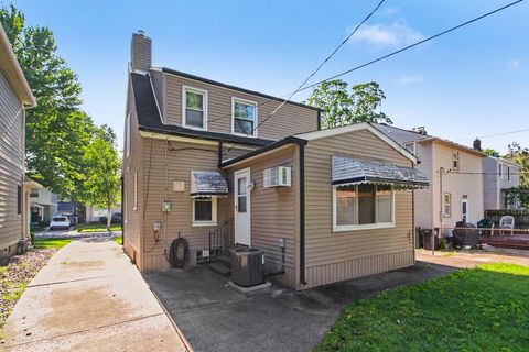 Tiny photo for 826 Irving Avenue, Royal Oak City, MI 48067 (MLS # 81026025265)