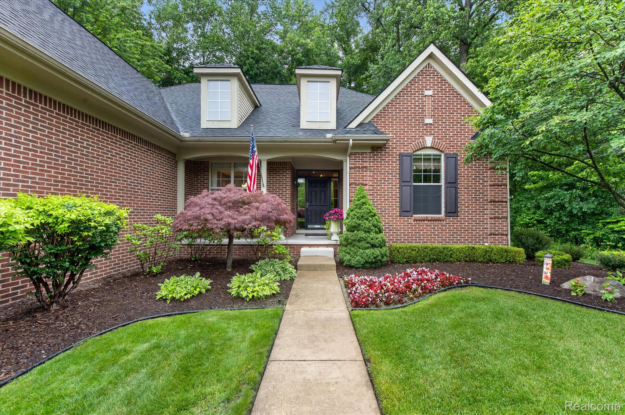 2512 Campbell Court