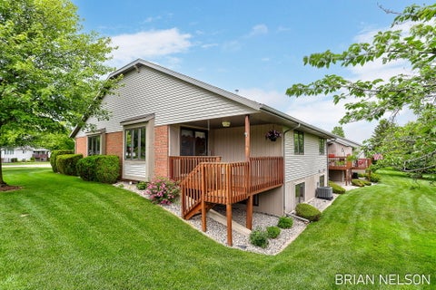 Tiny photo for 205 Parkside Drive, Zeeland City, MI 49464 (MLS # 71026052545)