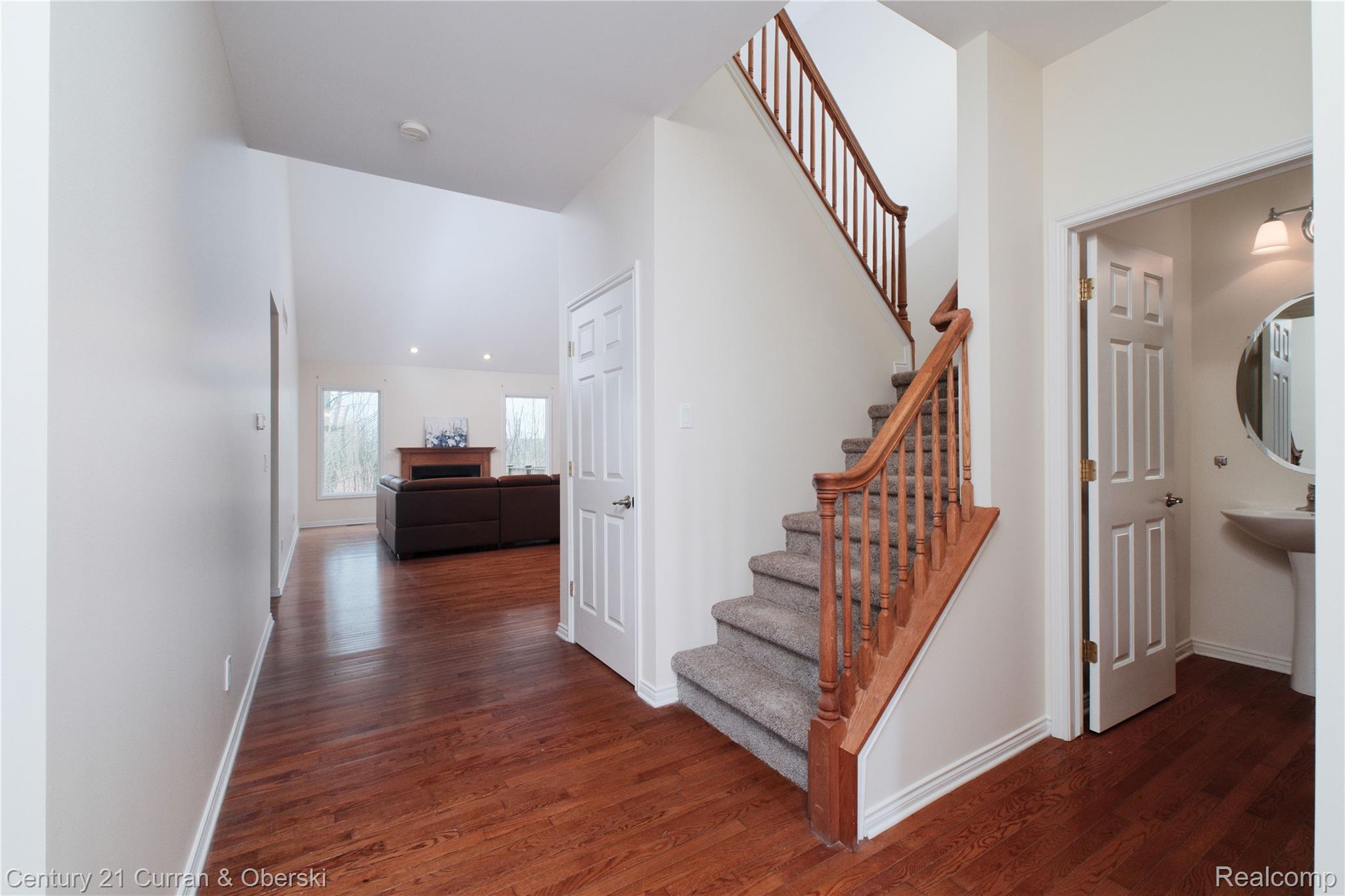 24838 Valleywood Drive
