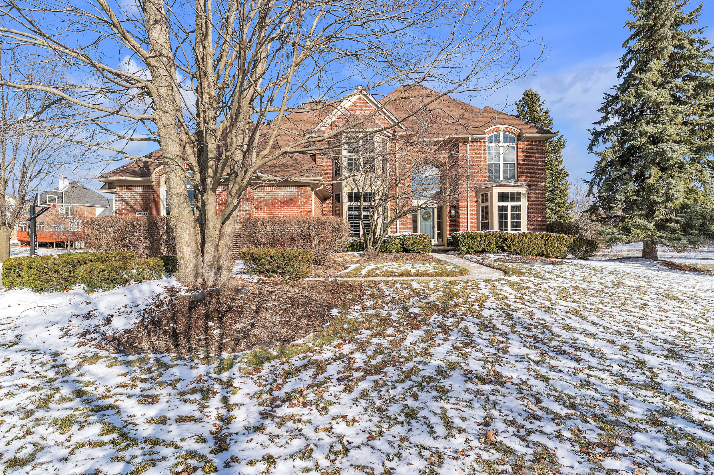 49044 Poppleton Court