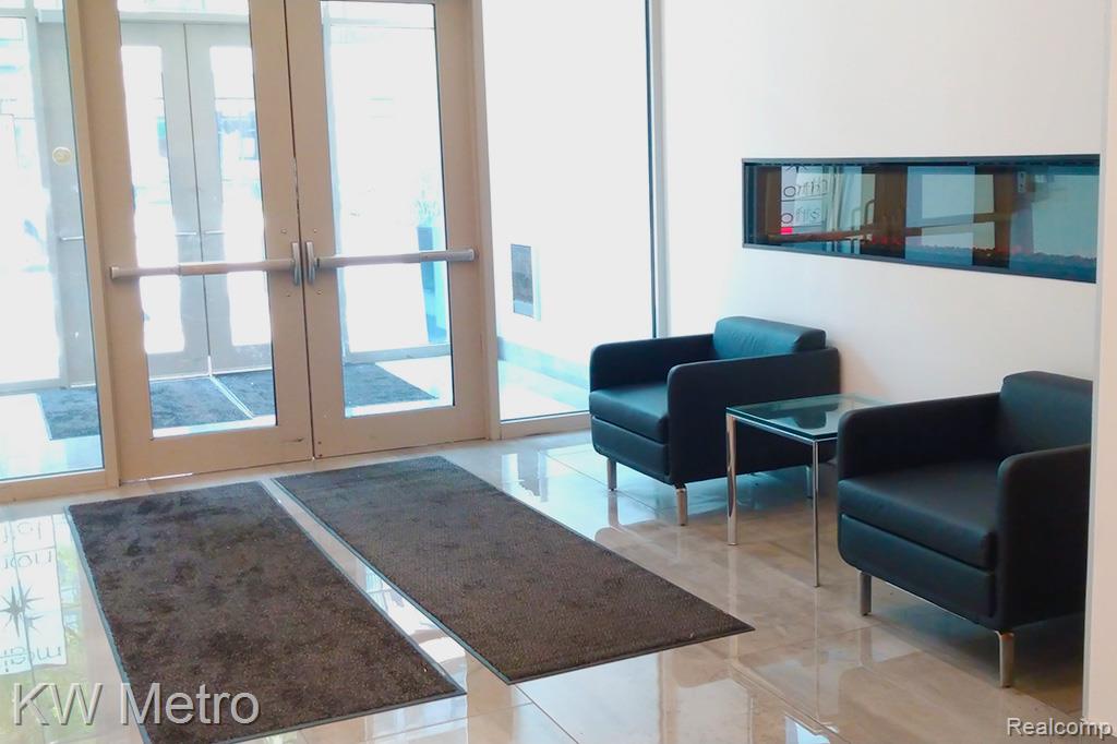 350 N Main Street 618