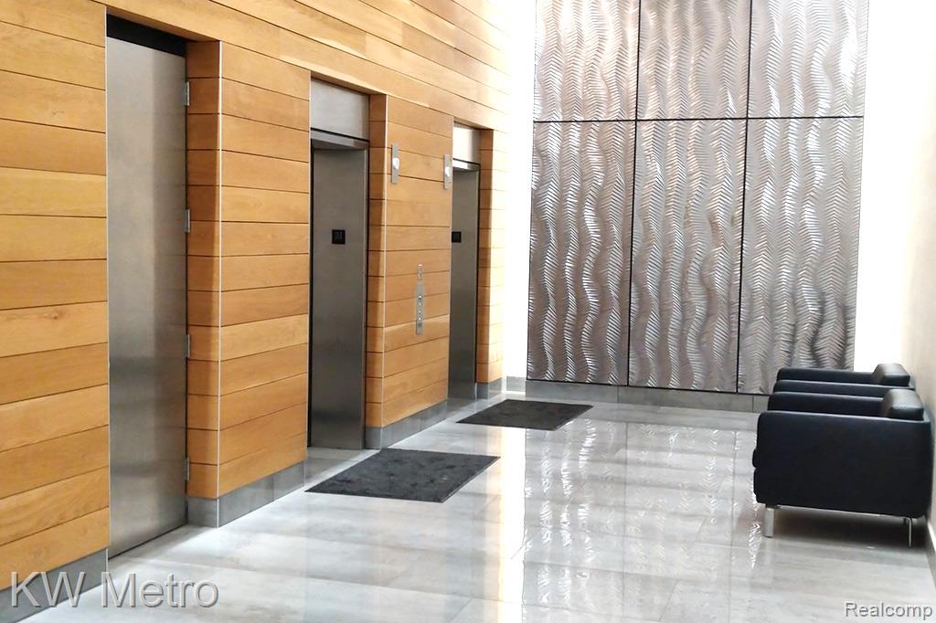 350 N Main Street 618