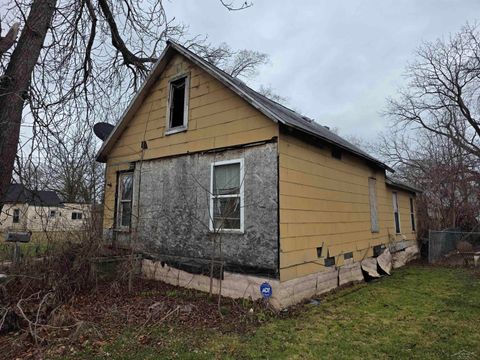 Photo of 2617 Eddy Street, Saginaw City, MI 48602 (MLS # 61050203292)