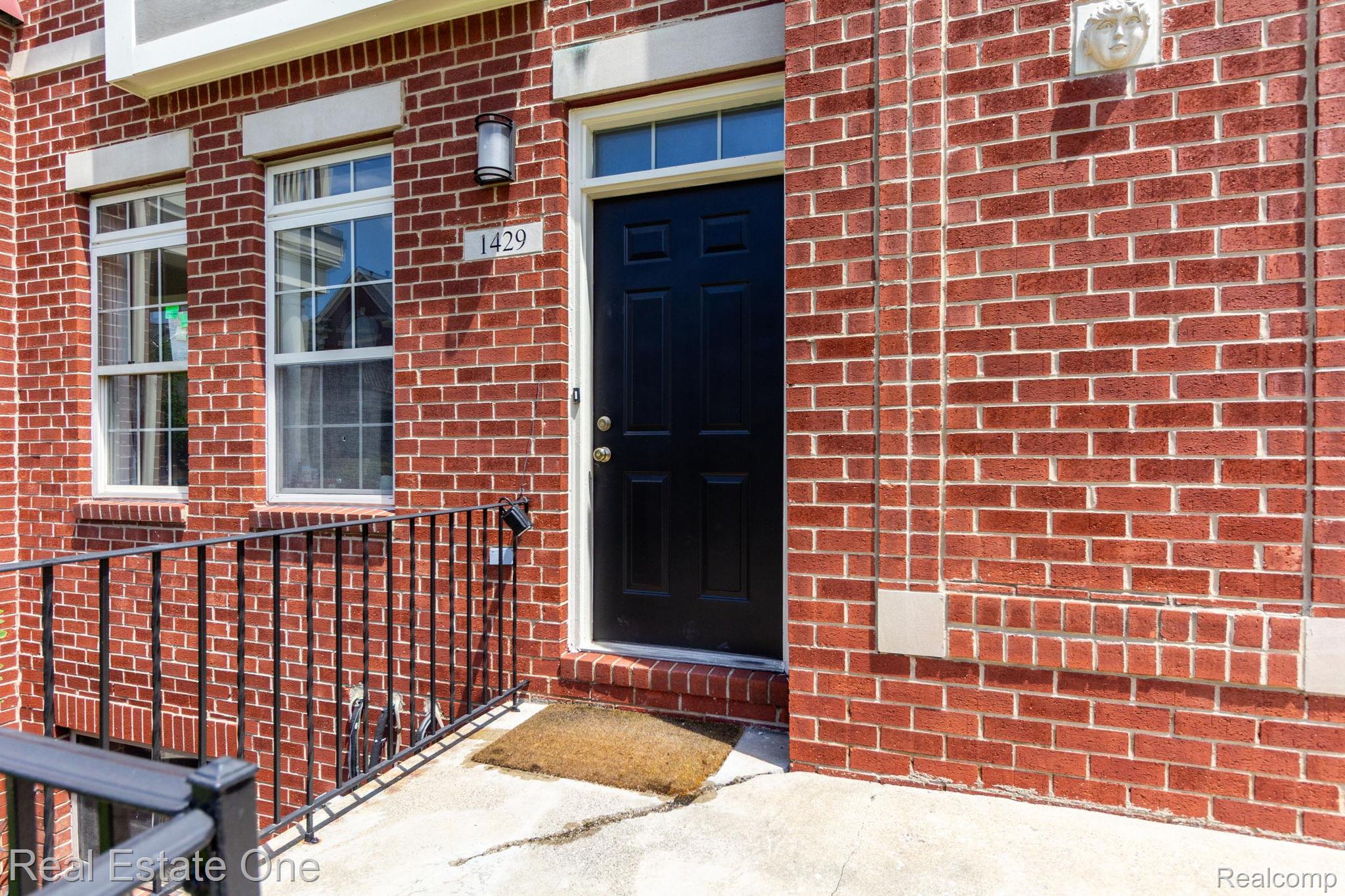 1429 Raliegh Place