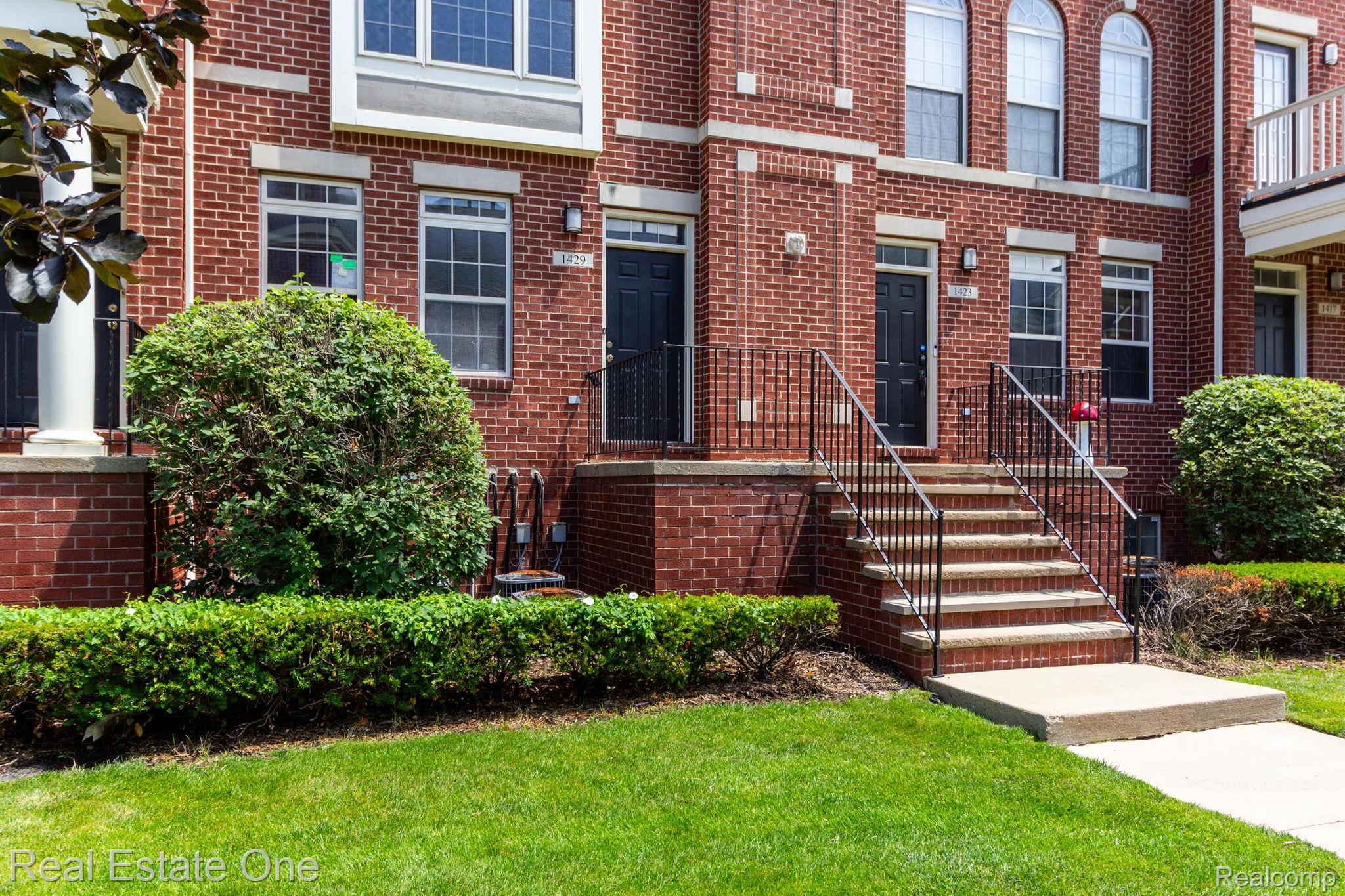 1429 Raliegh Place