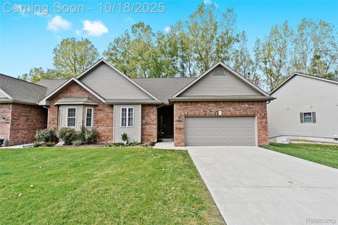3129 Harbor Pointe Circle Fenton City MI 48430