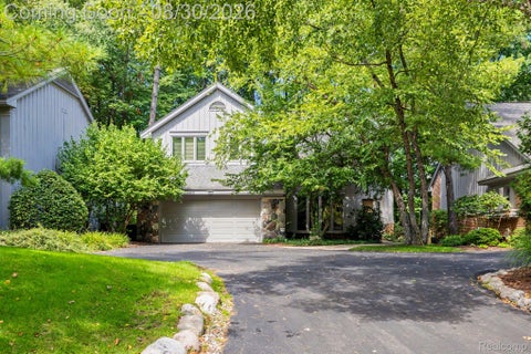Tiny photo for 4901 Fairway Ridge Circle, West Bloomfield Charter Township, MI 48323 (MLS # 20261068276)