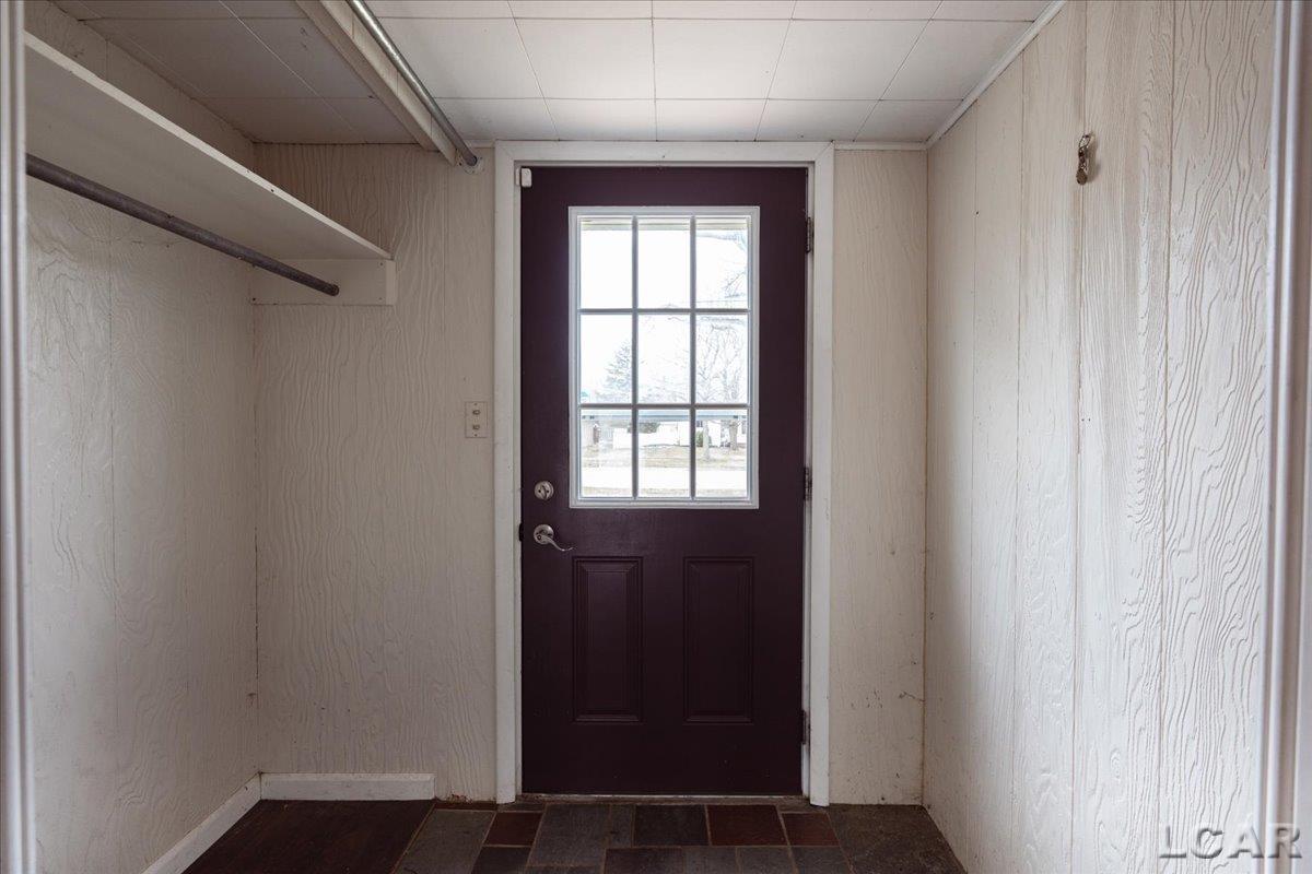 302 N Van Buren Street
