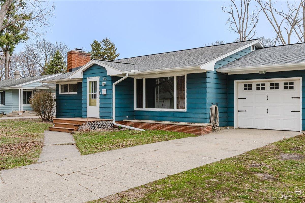 302 N Van Buren Street
