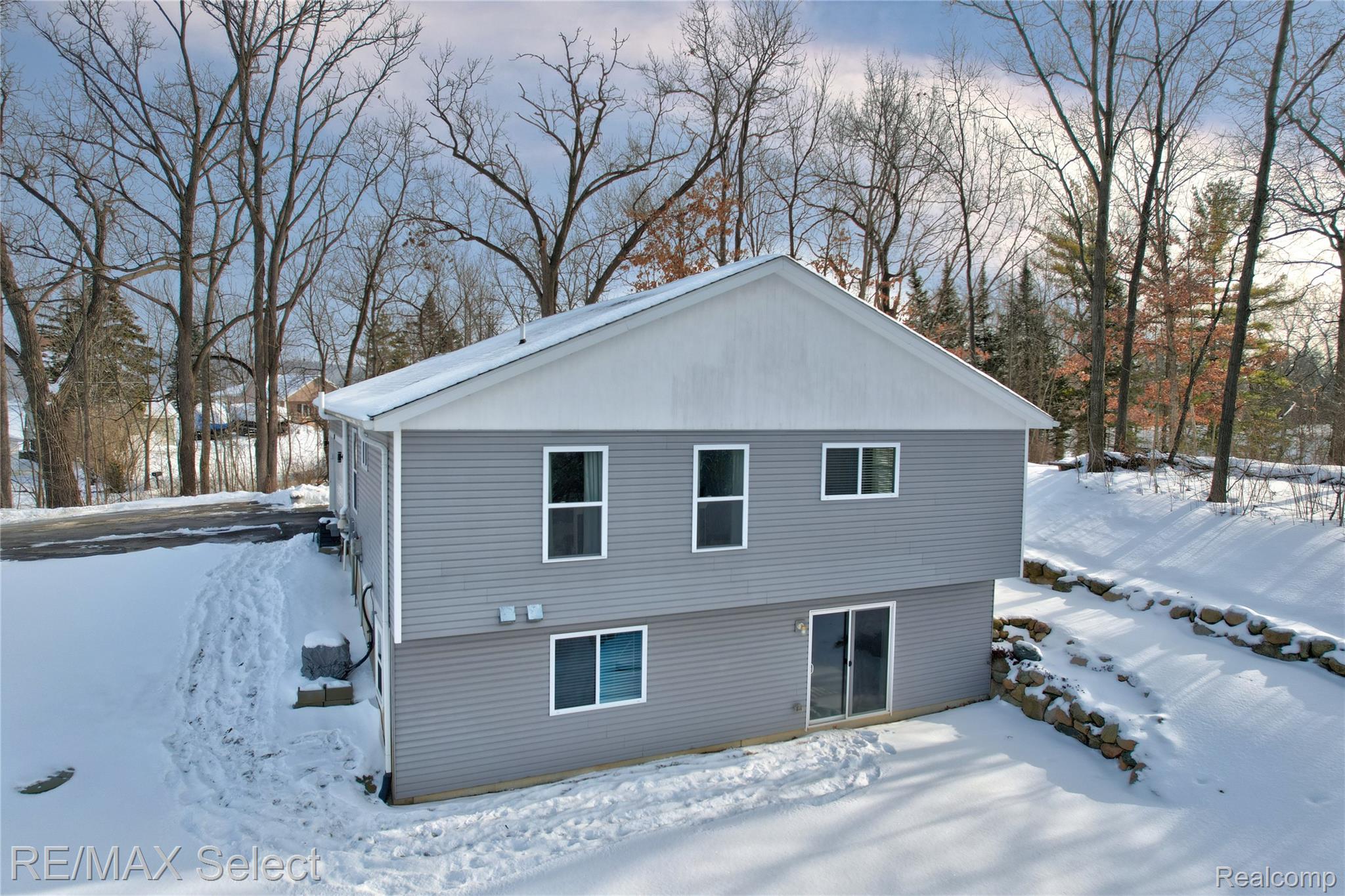 10311 Walnut Shores Drive