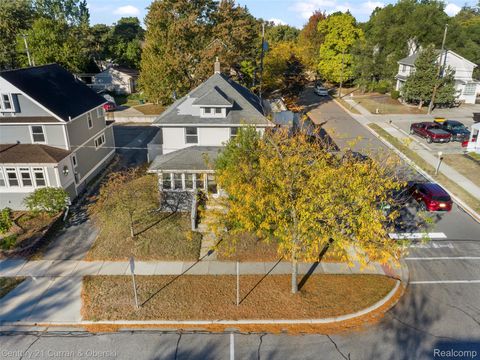 902 S Washington Avenue Royal Oak City MI 48067