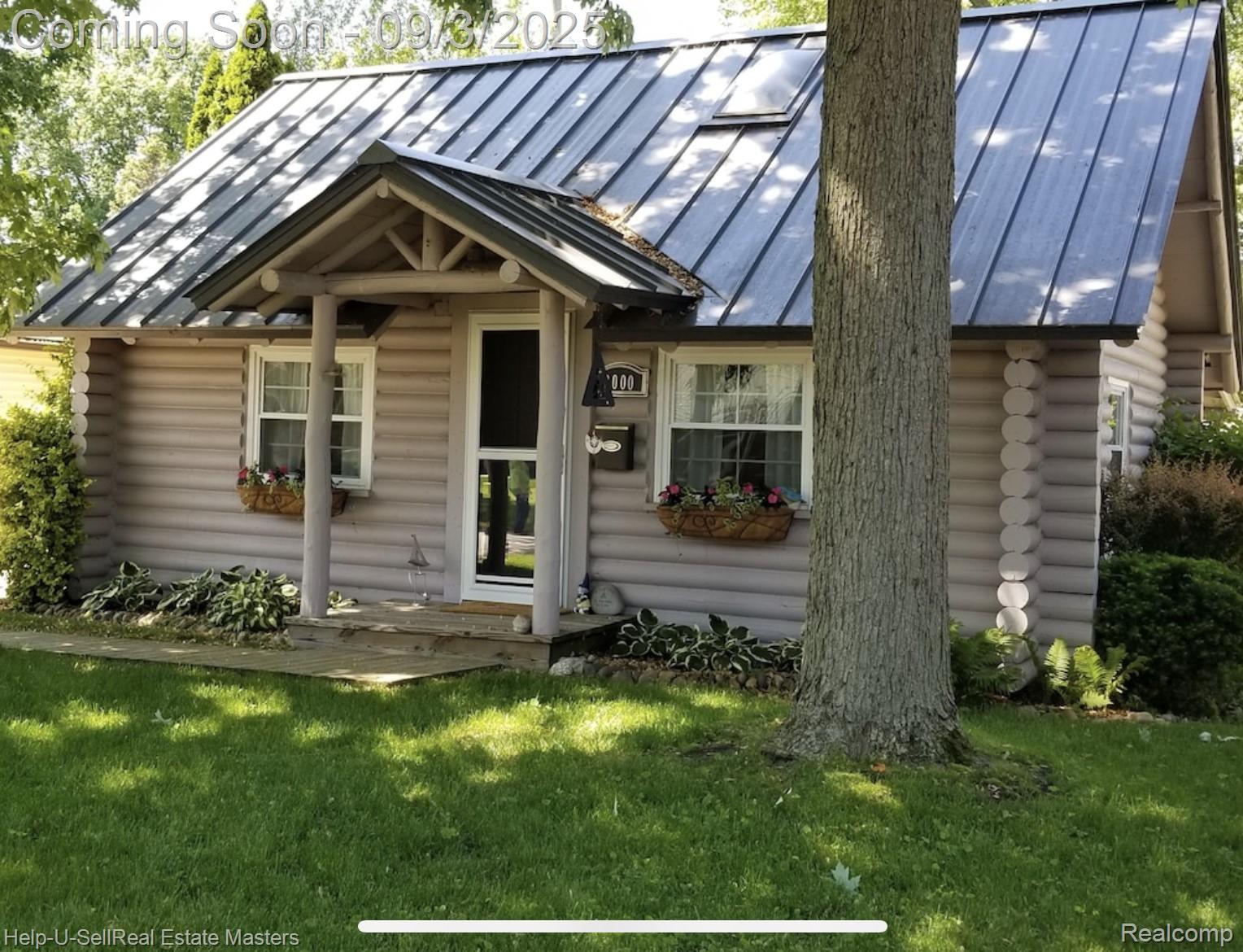 3000 Maplewood Drive