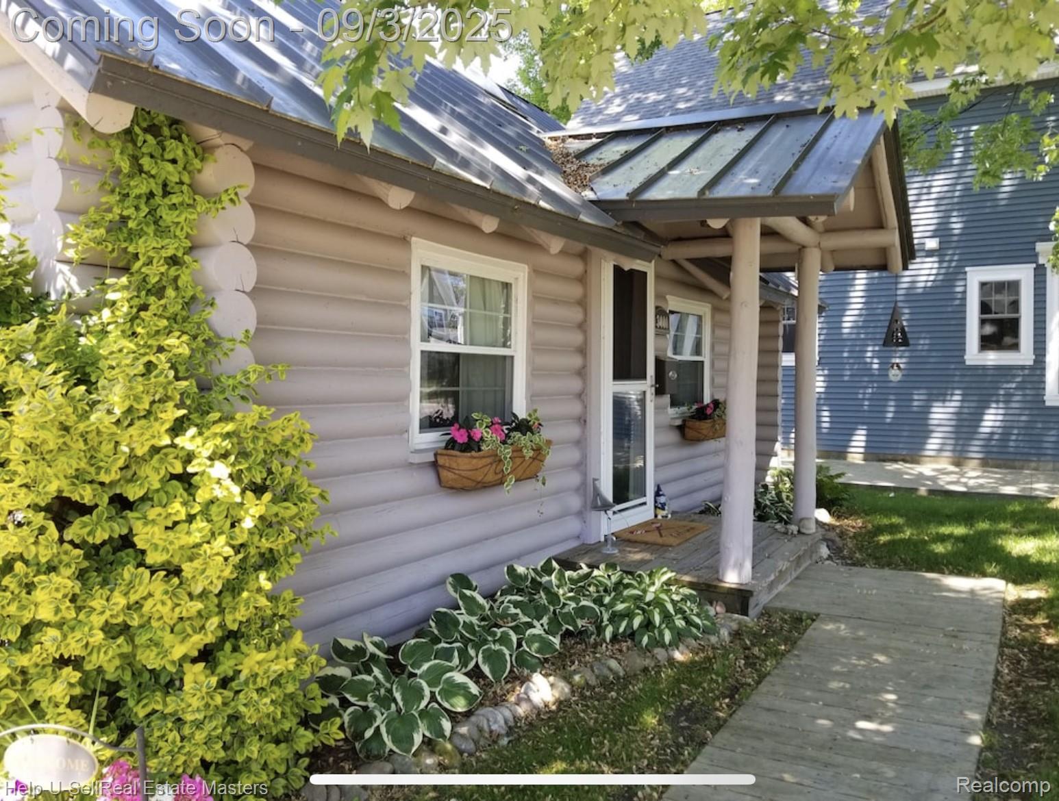 3000 Maplewood Drive