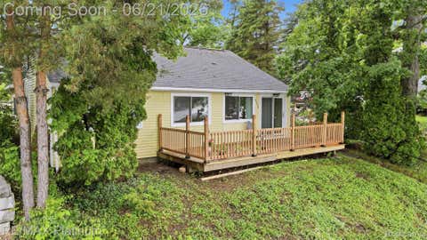 5504 Wildwood Drive Genoa Township MI 48843