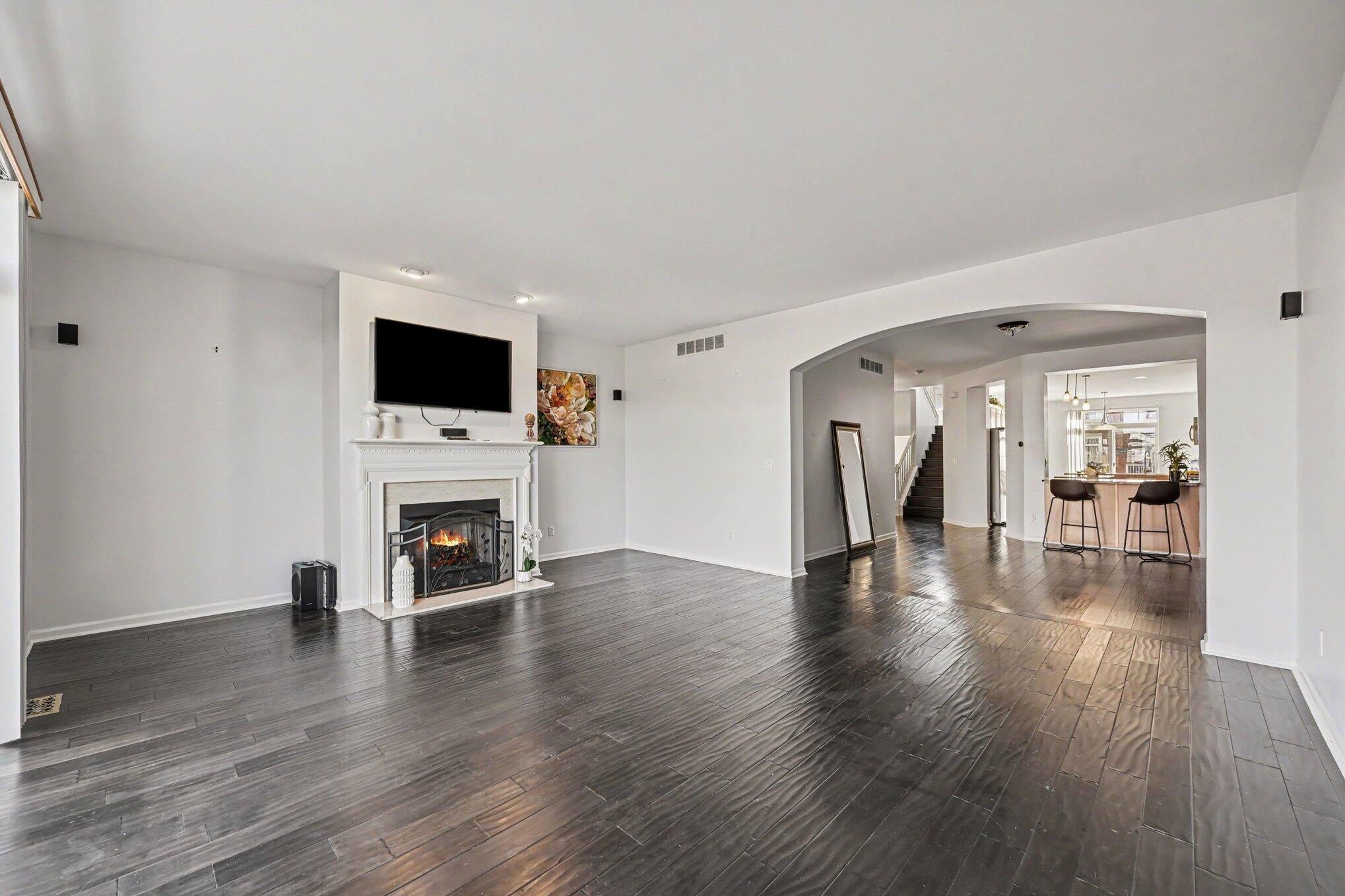 37536 Newburgh Park Circle
