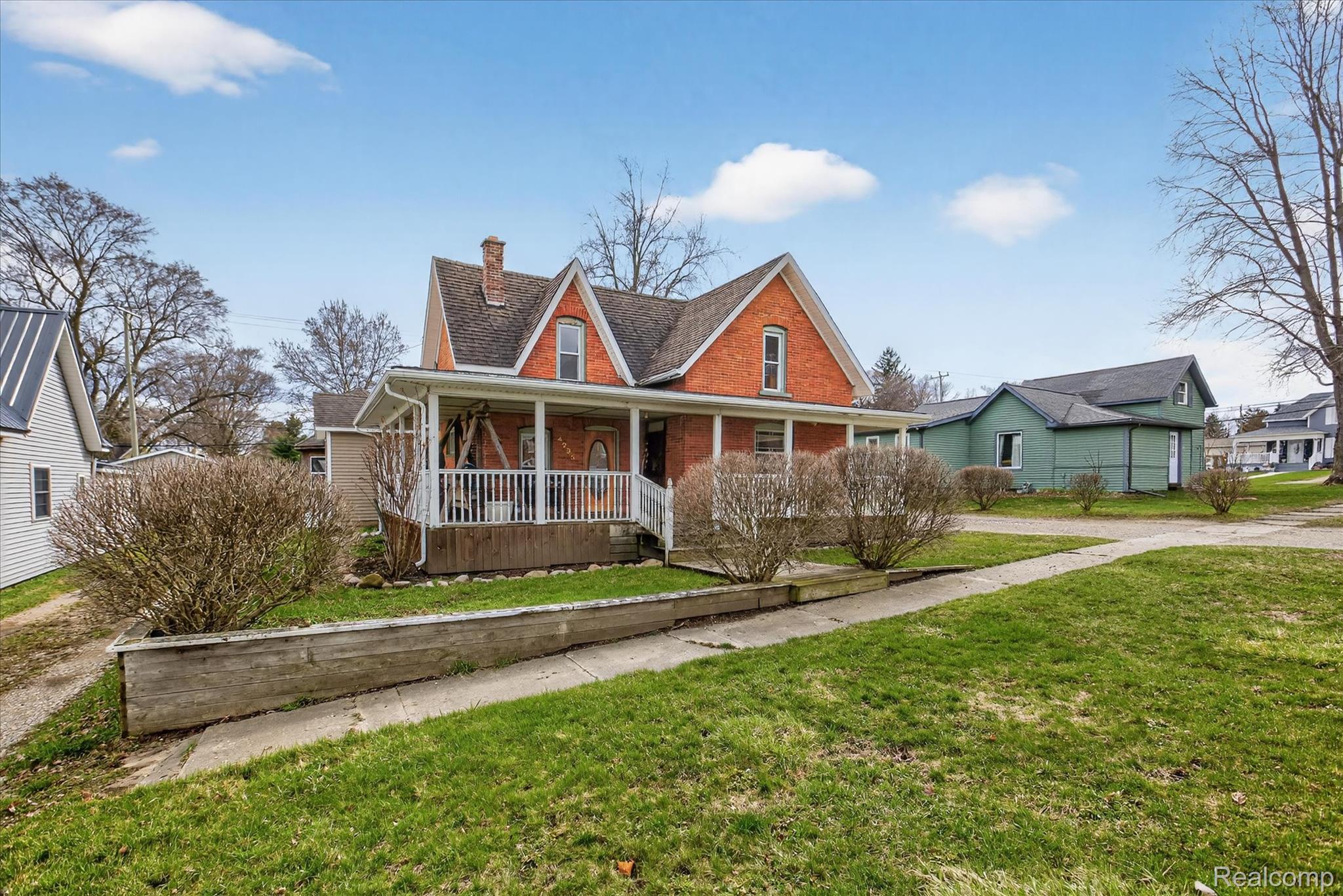4235 Vine St Street
