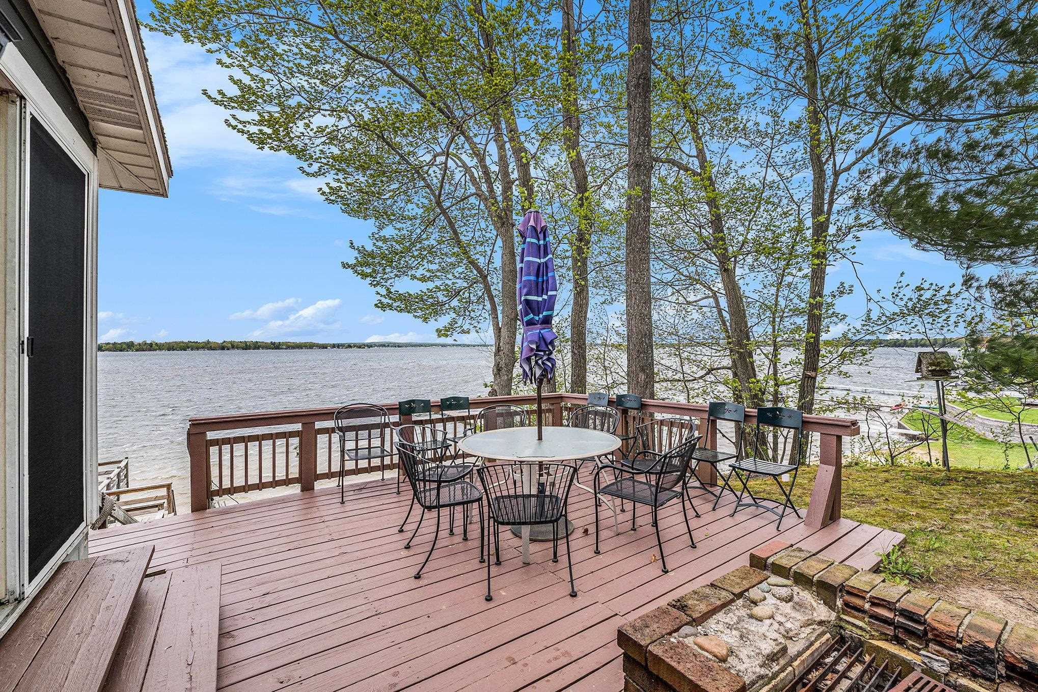 1264 Birchaven Beach