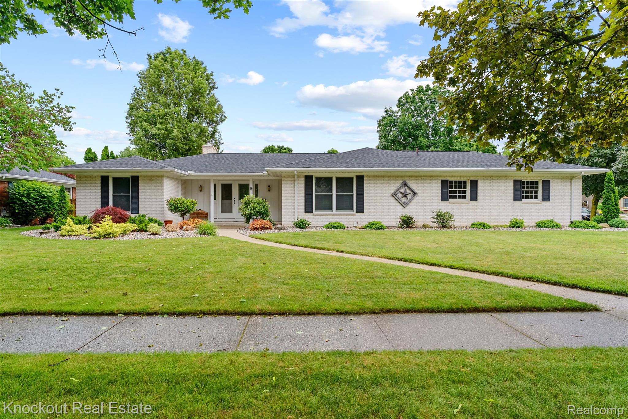 911 Eastgate Drive