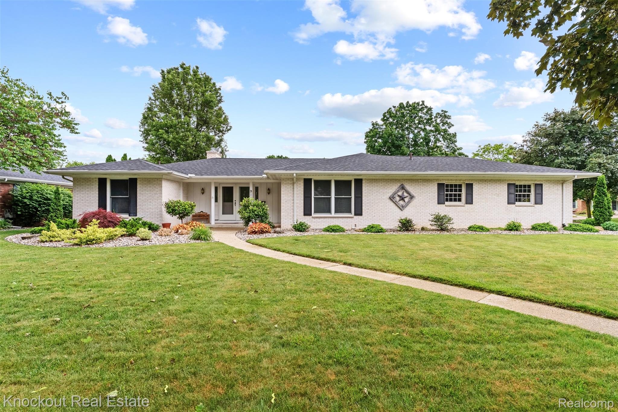 911 Eastgate Drive
