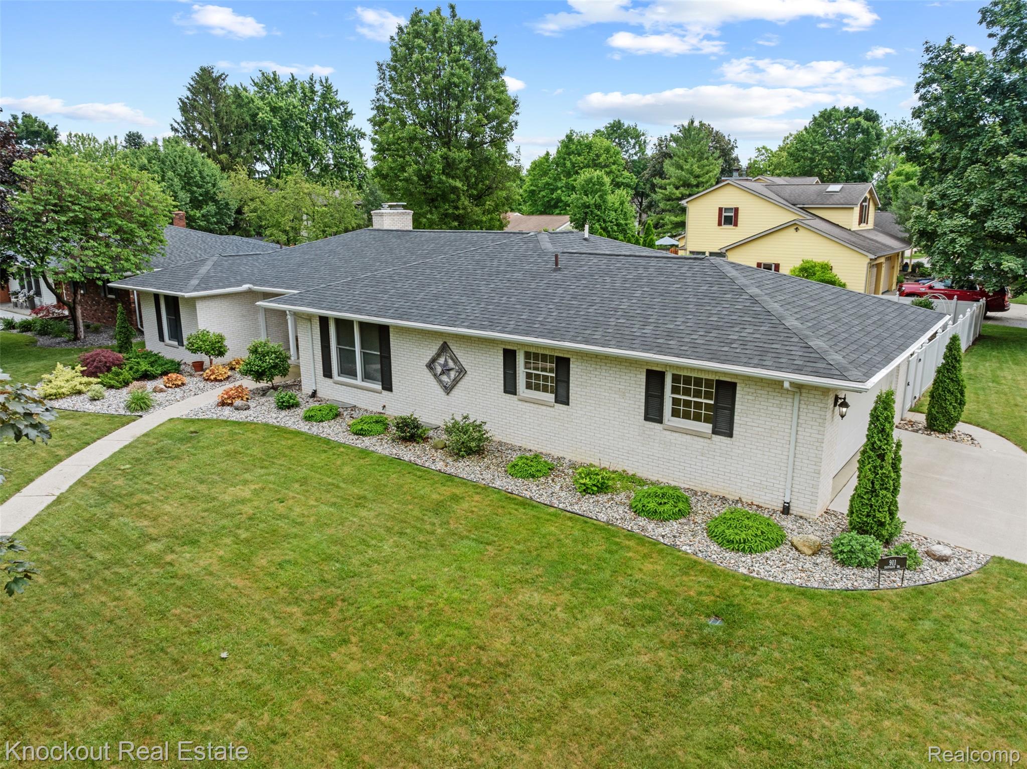 911 Eastgate Drive