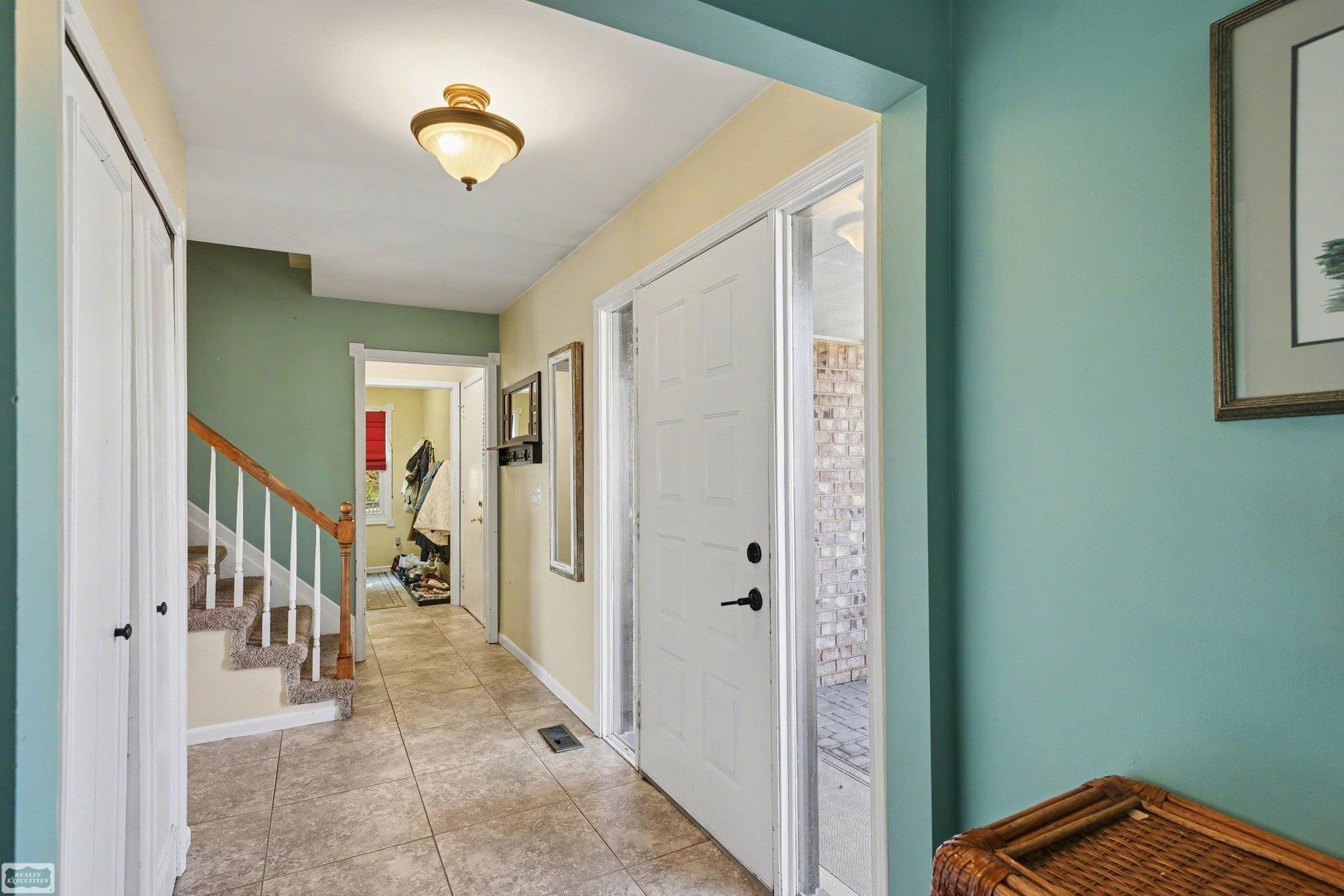 48088 Greenbriar Drive