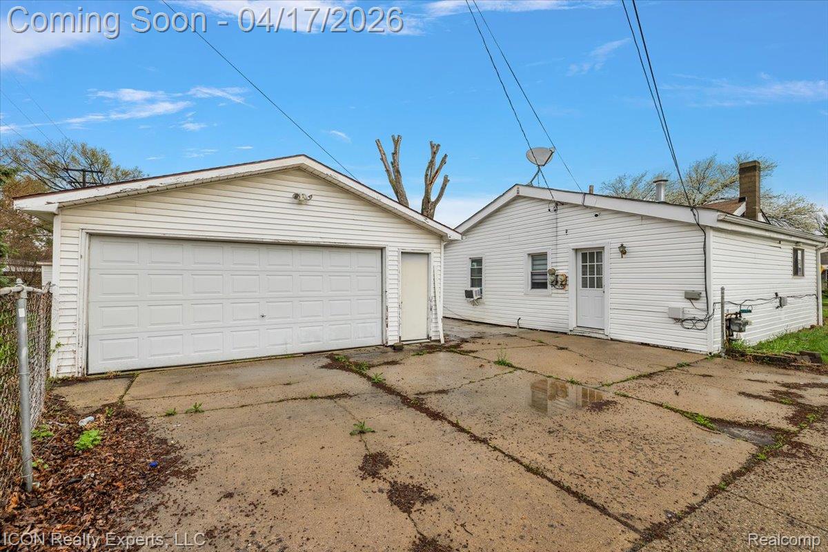 27321 Baldwin Avenue