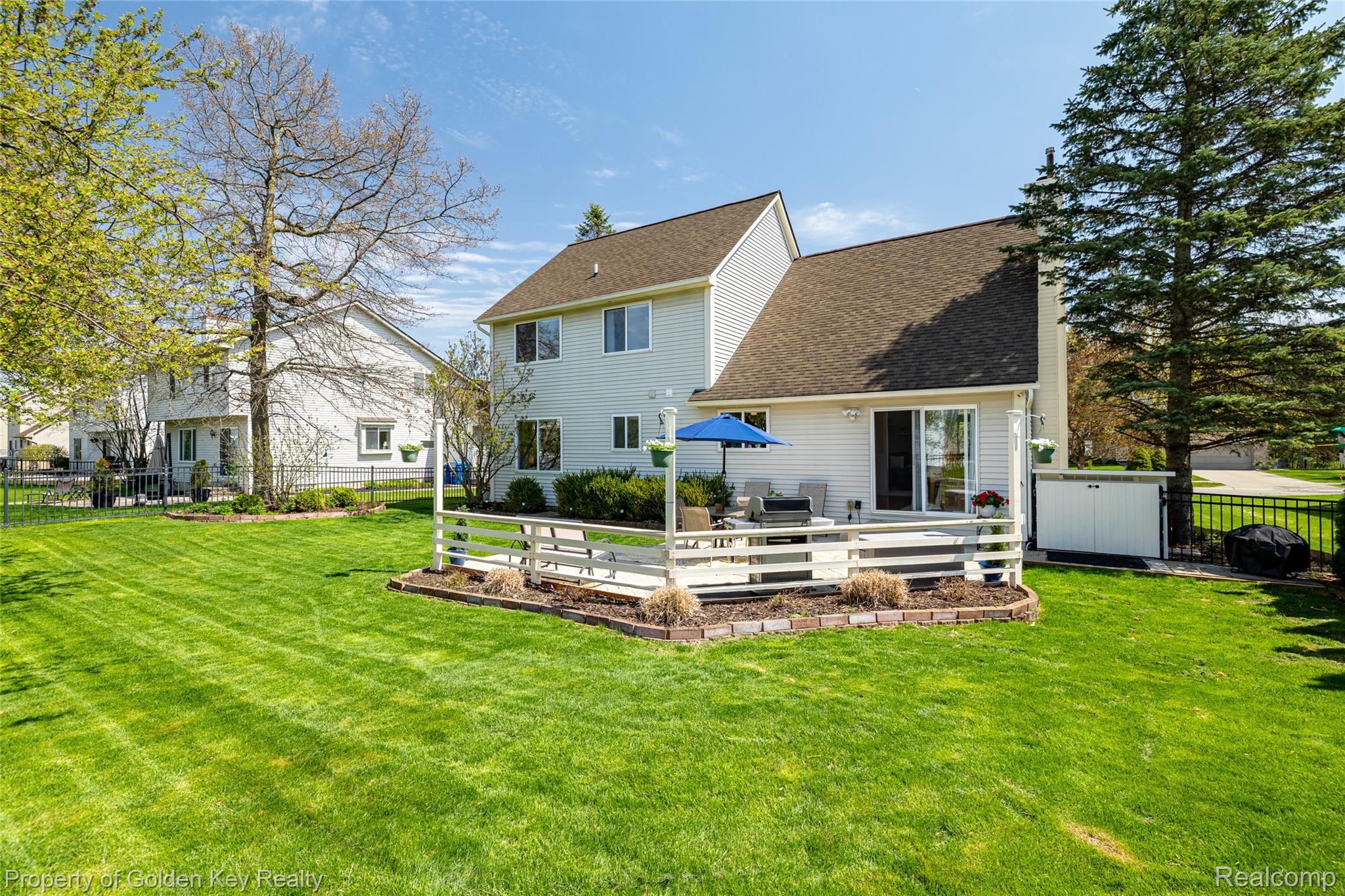 403 S Pine Creek Court