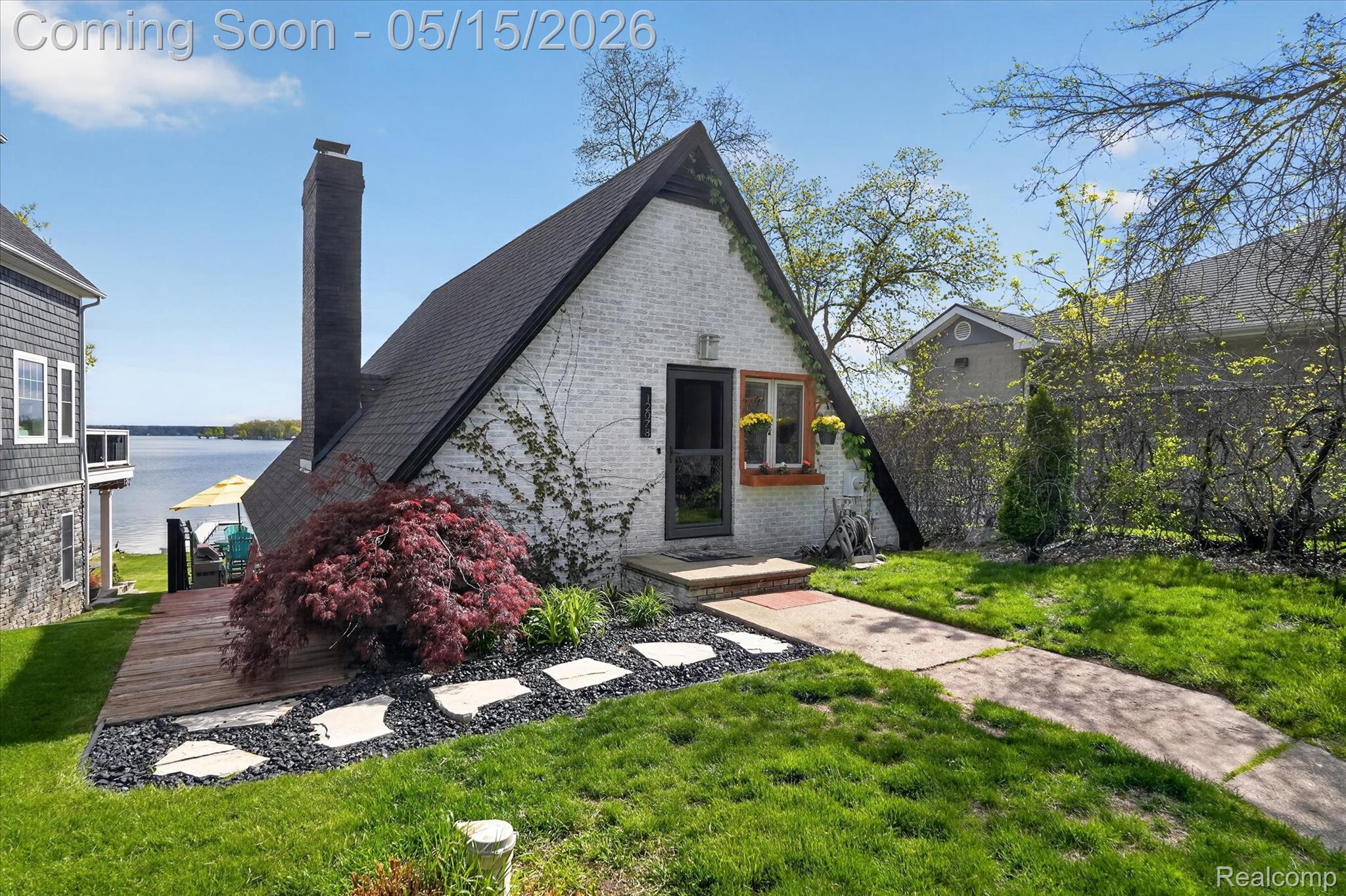 12078 Mantawauka Drive